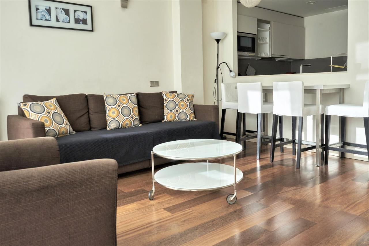 Apartamento Via Augusta 153 バルセロナ エクステリア 写真