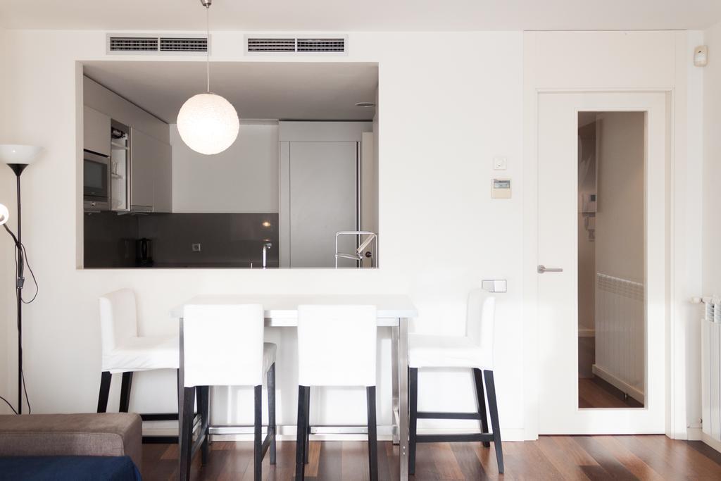 Apartamento Via Augusta 153 バルセロナ エクステリア 写真